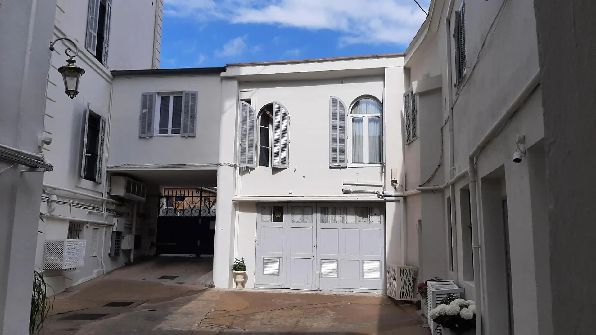 Winter Palace Beausejour Cannes 0*,  France
