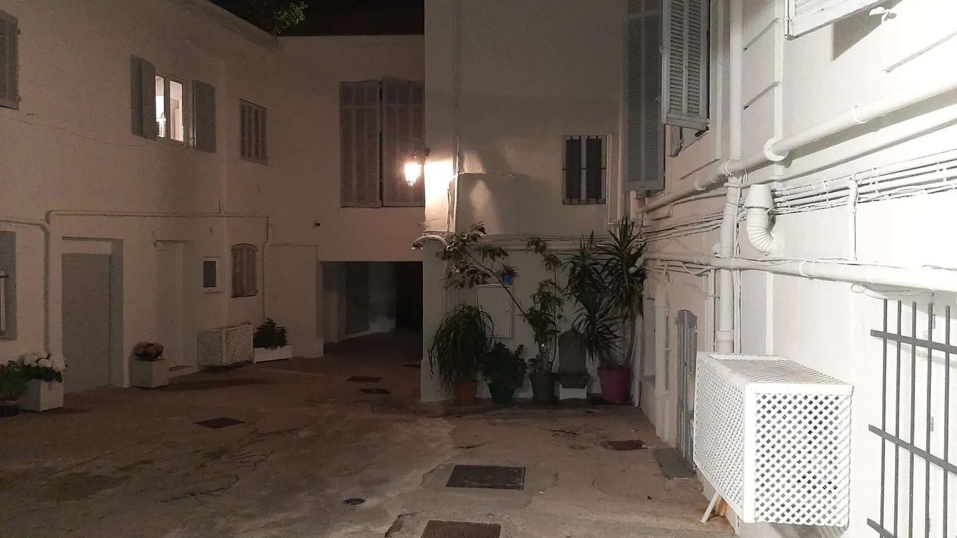 Apartment Winter Palace Beausejour Cannes France