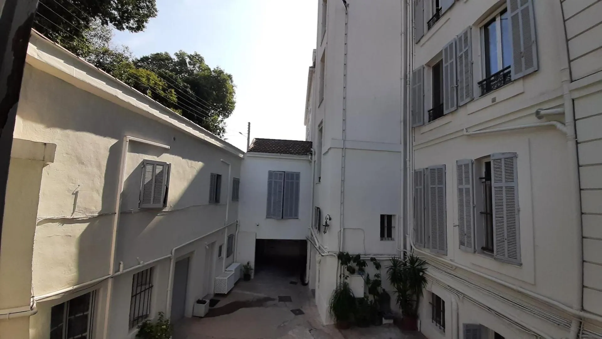 Winter Palace Beausejour Cannes 0*,  France