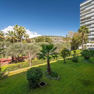 Le Vallauris Cannes